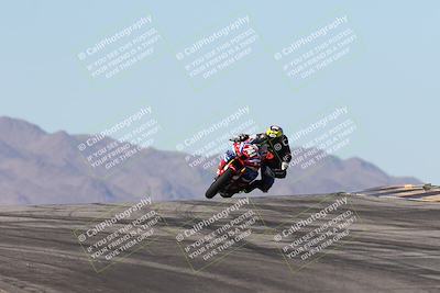 media/Dec-07-2025-CVMA (Sun) [[3e7d2de5dc]]/Race 6-The Shootout/